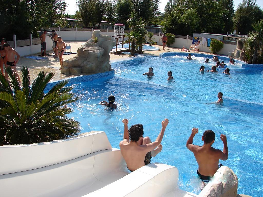 Camping Phare Ouest Saint-Denis-dʼOléron Zewnętrze zdjęcie