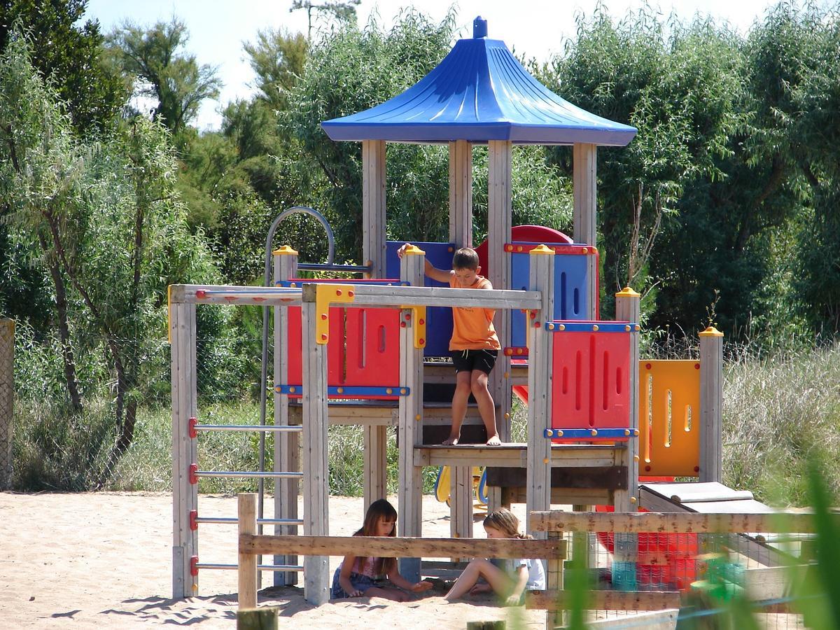 Camping Phare Ouest Saint-Denis-dʼOléron Zewnętrze zdjęcie